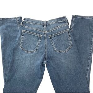 Abercrombie & Fitch “The Slim Straight” Ultra High Rise Jeans